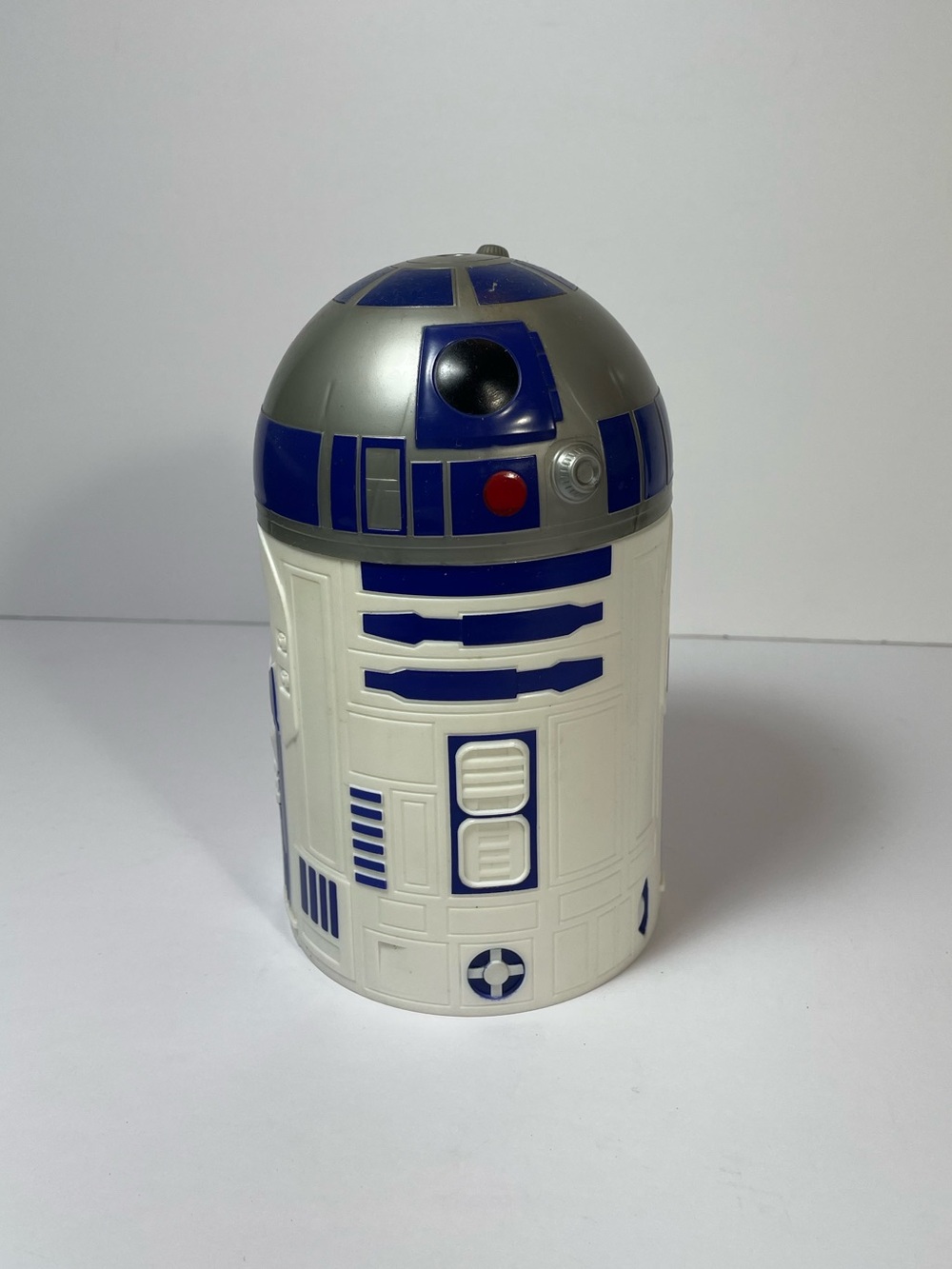 Star Wars R2-D2 pot in Blue, White and Silver